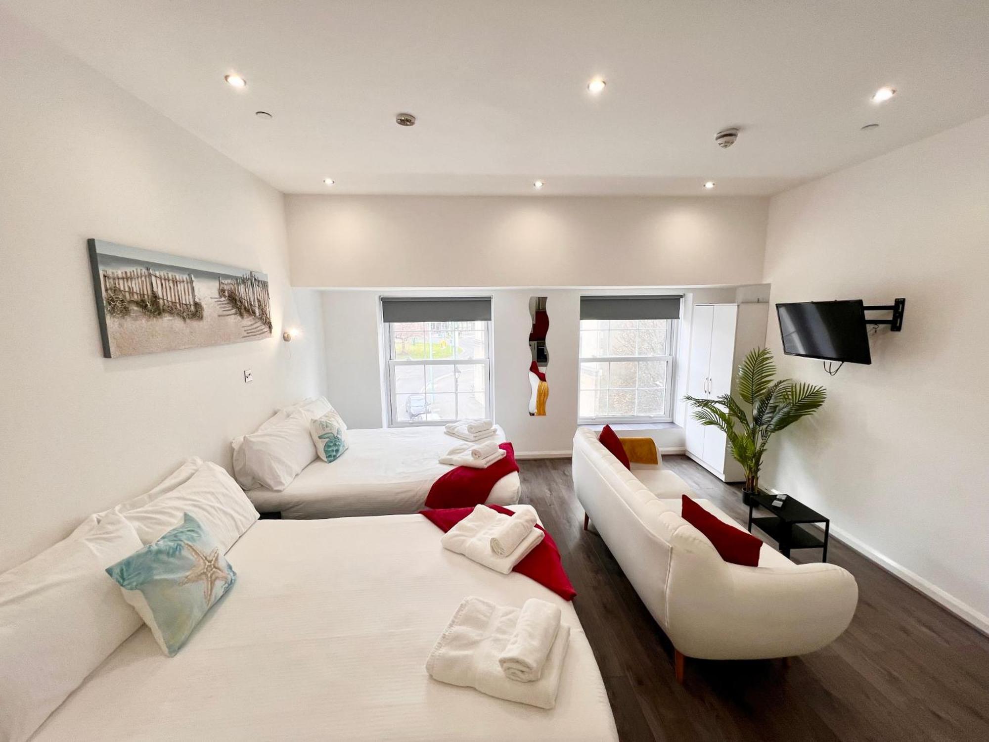 פלימות' Foxhouse Studio Apartments מראה חיצוני תמונה