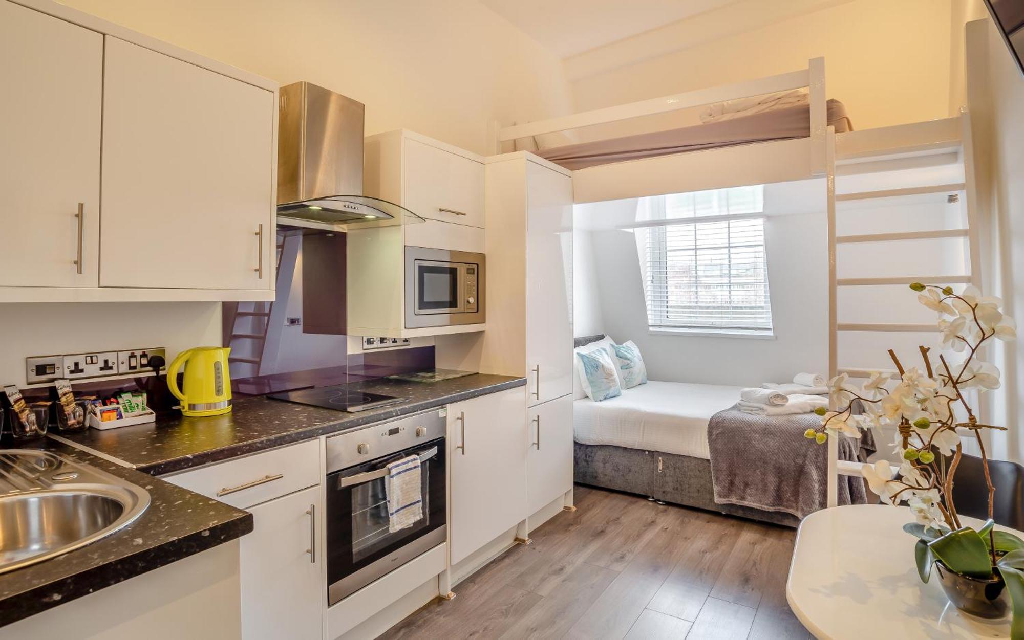 פלימות' Foxhouse Studio Apartments מראה חיצוני תמונה