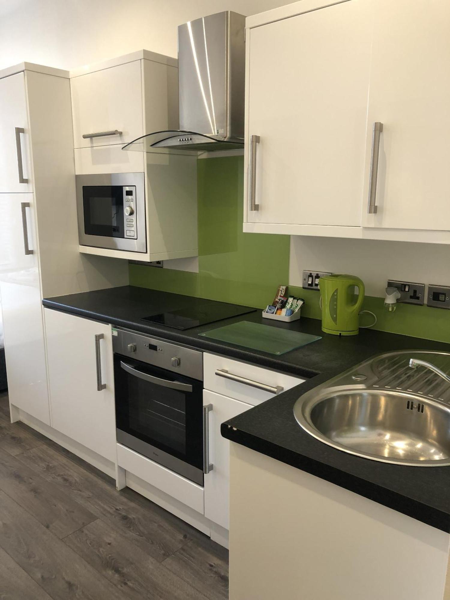 פלימות' Foxhouse Studio Apartments מראה חיצוני תמונה
