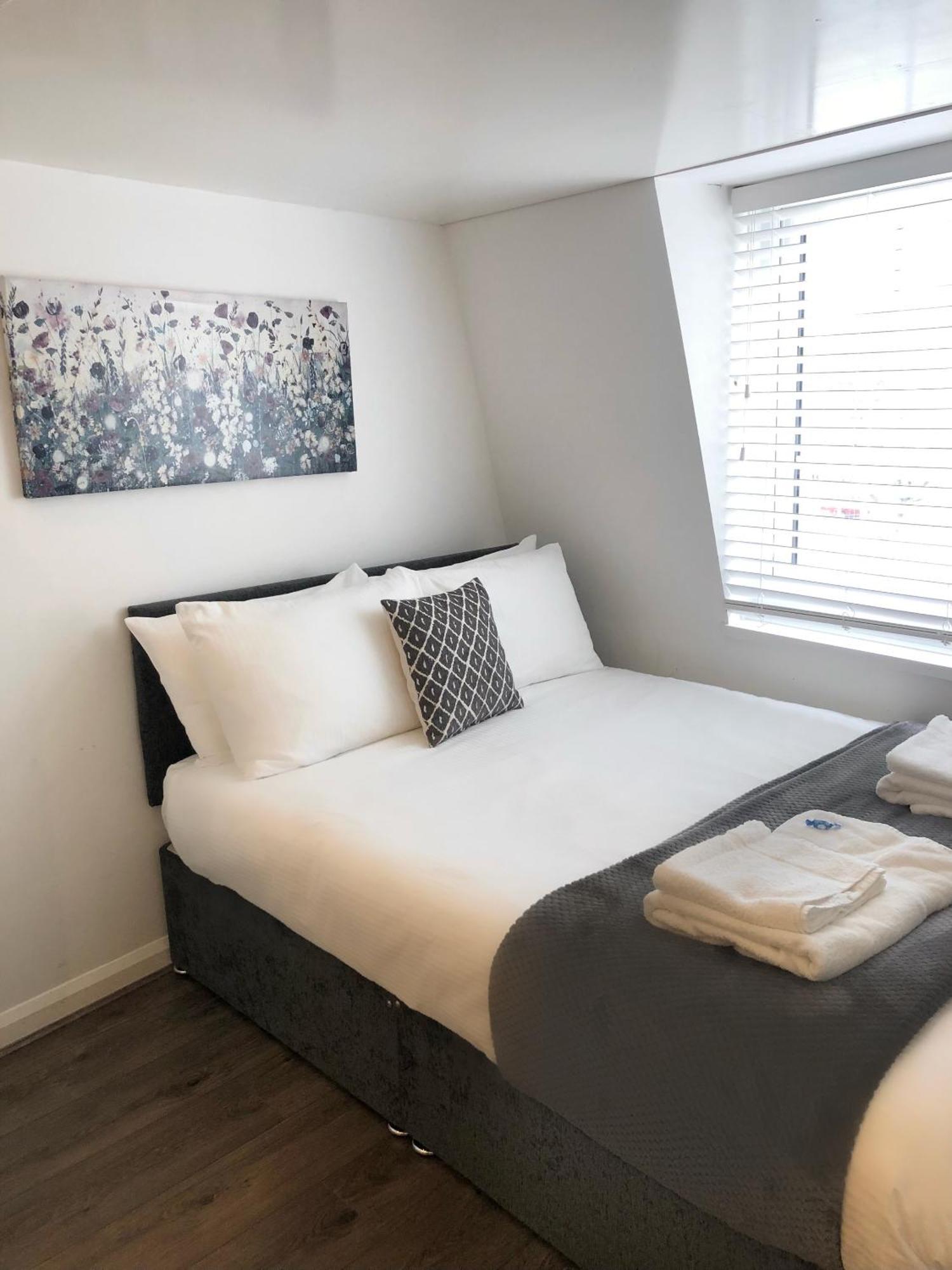 פלימות' Foxhouse Studio Apartments מראה חיצוני תמונה