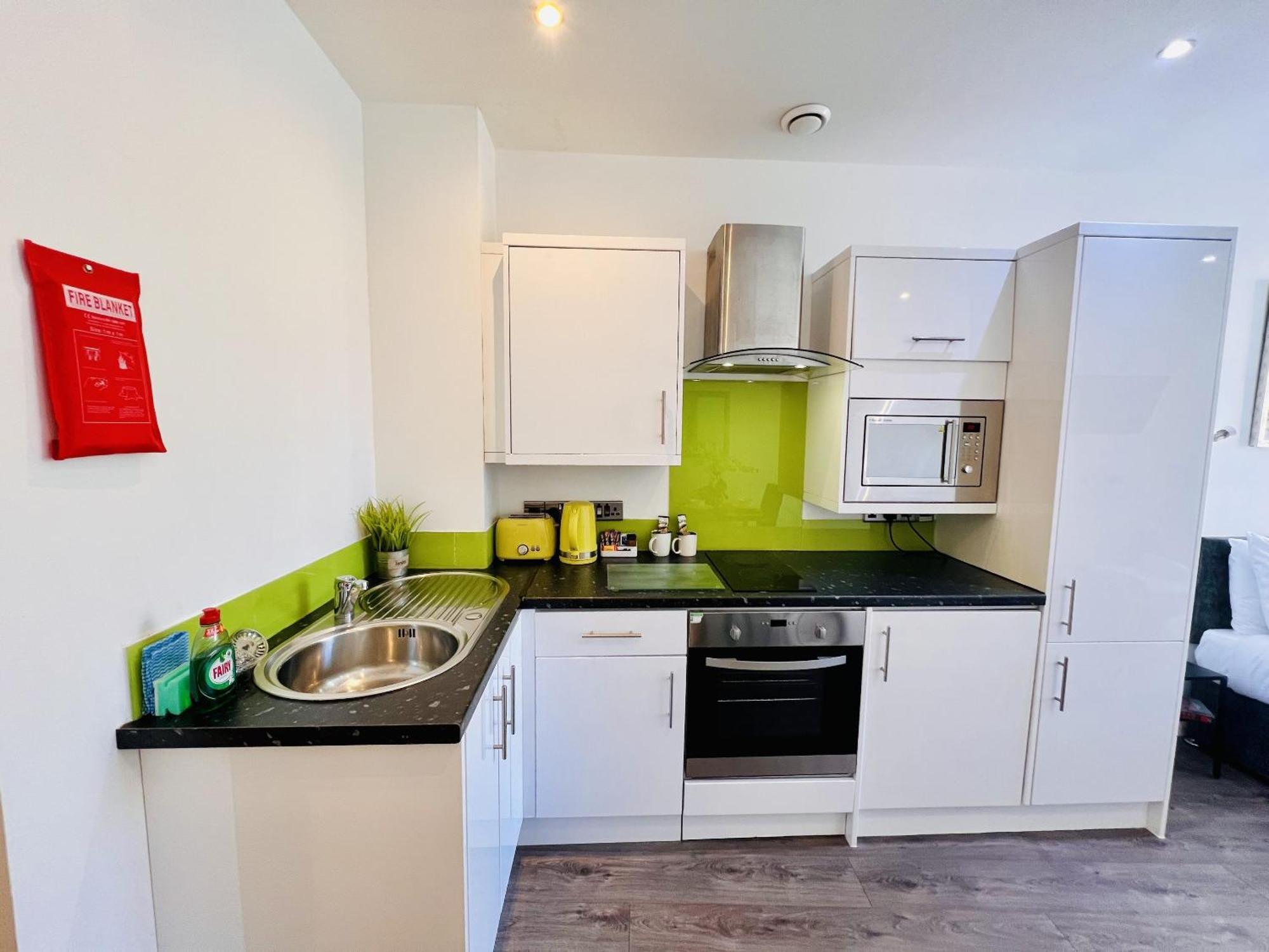 פלימות' Foxhouse Studio Apartments מראה חיצוני תמונה