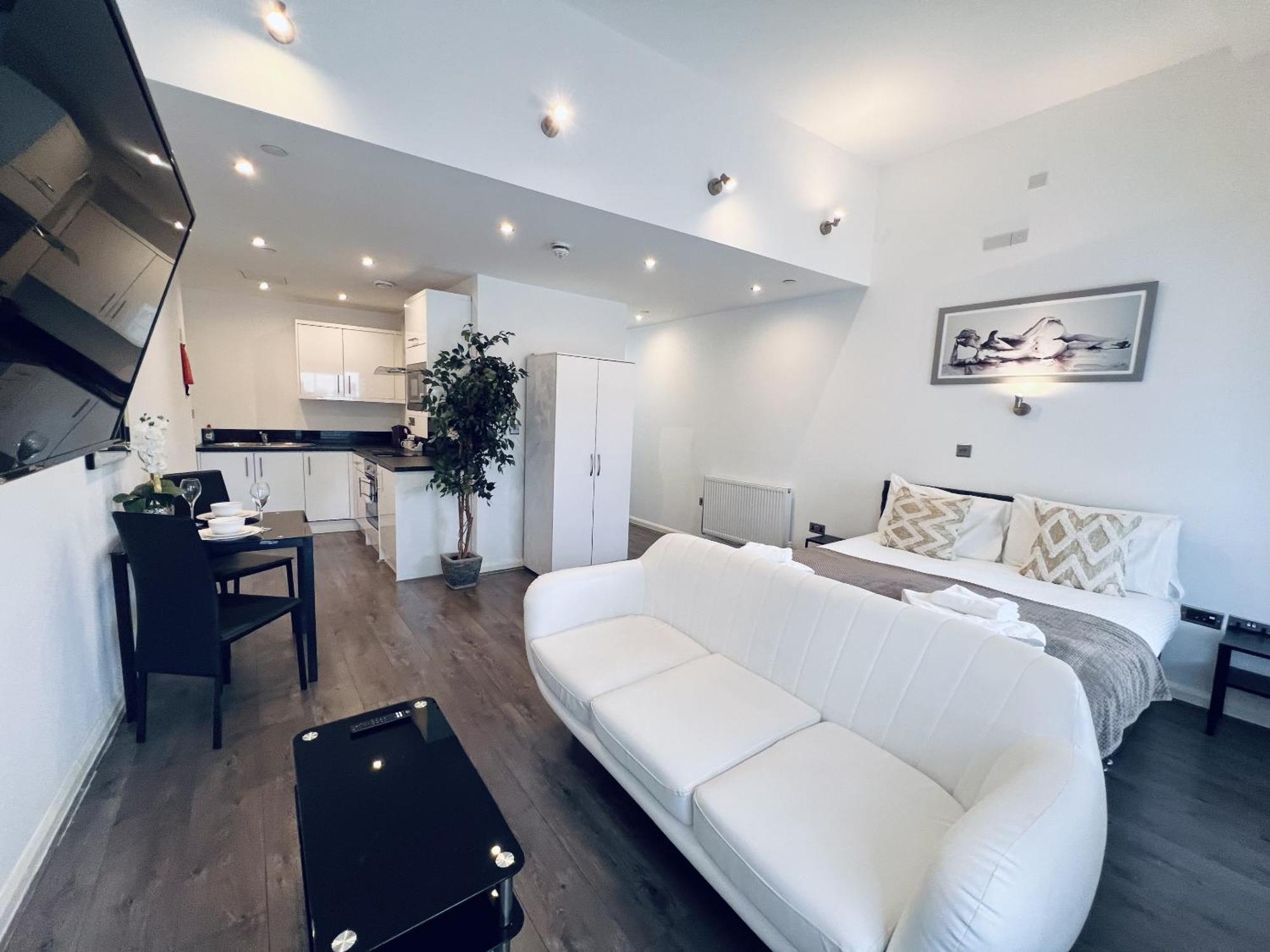 פלימות' Foxhouse Studio Apartments מראה חיצוני תמונה